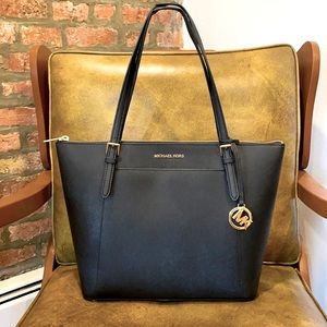 Michael Kor’s black leather tote